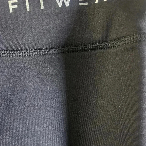 Fitwear black n multi color small leggings - Picture 4 of 7
